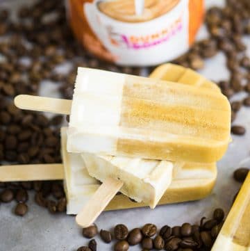 Homemade Caramel Macchiato Ice Pops that are perfect for summer. Even better than iced coffee or your favorite caramel macchiato drink, these popsicles are cool, creamy, and refreshing!